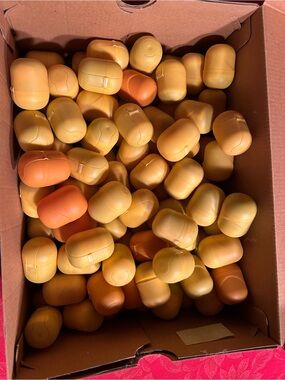 100 Kinder Surprise Toy Lot, all with toy inside, mystery lot